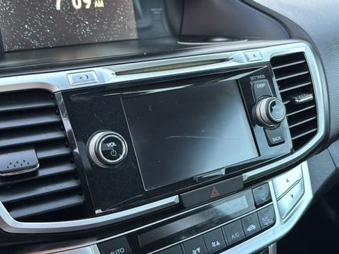 Used 2015 Honda Accord EX-L image 18