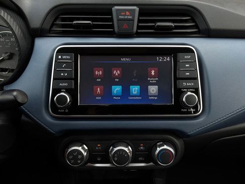 Used 2025 Nissan Versa SV FWD image 24
