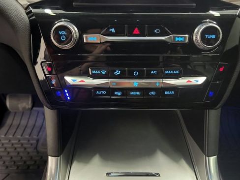 Used 2023 Ford Explorer Limited RWD image 35