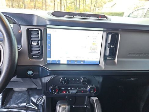 Used 2022 Ford Bronco Outer Banks w/ Sasquatch Package image 15