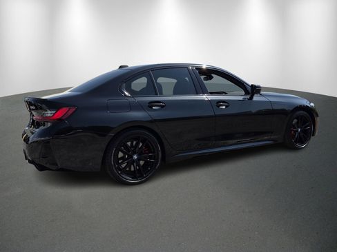 Certified 2024 BMW 330i Sedan w/ M Sport Package RWD image 7