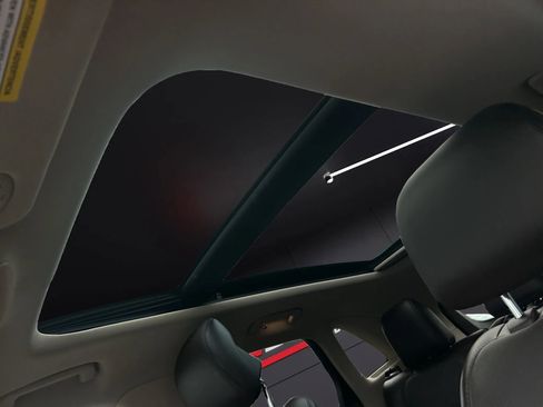 Used 2019 Lincoln MKC Reserve w/ MKC Climate Package image 11