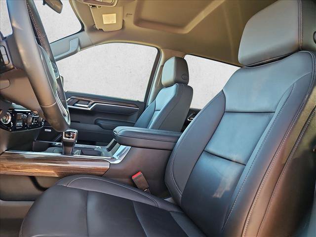 Used 2025 Chevrolet Silverado 1500 RST AWD/4WD image 16