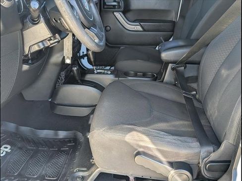 Used 2018 Jeep Wrangler Unlimited Sport w/ Max Tow Package image 9