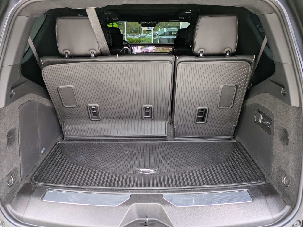 Used 2025 Cadillac Escalade V AWD/4WD image 14