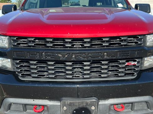 Used 2019 Chevrolet Silverado 1500 Custom Trail Boss w/ Custom Convenience Package AWD/4WD image 12