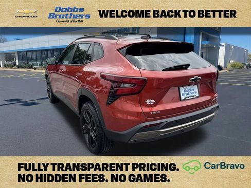 Certified 2024 Chevrolet Trax ACTIV w/ Sunroof Package FWD image 5