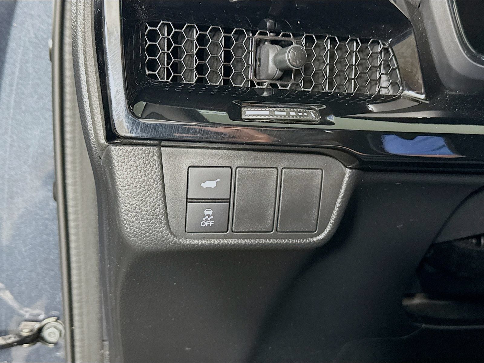 Used 2024 Honda CR-V Sport Touring image 10