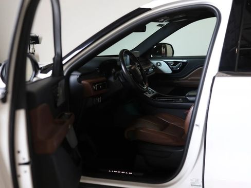 Used 2020 Lincoln Aviator Reserve w/ Equipment Group 201A image 20
