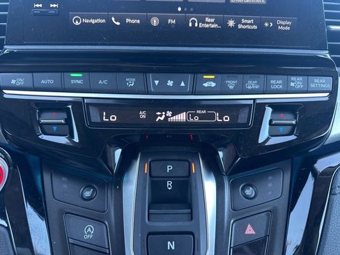 Used 2025 Honda Odyssey Touring image 25