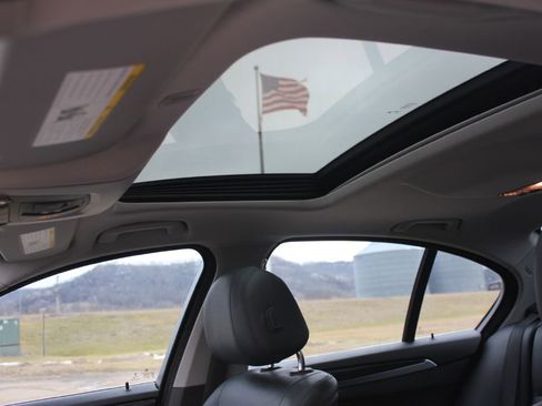 Used 2016 BMW 528i xDrive Sedan image 33