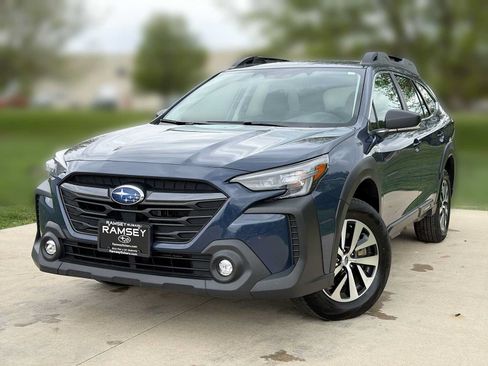 Certified 2025 Subaru Outback AWD/4WD image 1
