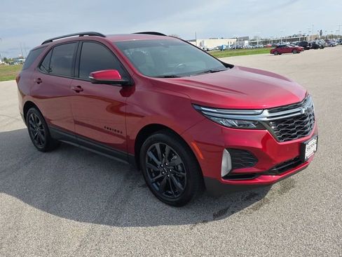 Used 2022 Chevrolet Equinox RS w/ Infotainment Package FWD image 15
