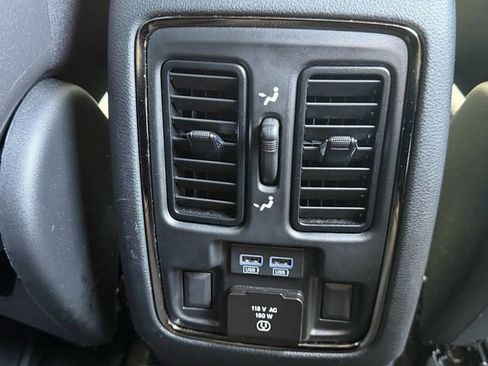 Used 2020 Jeep Grand Cherokee Limited X RWD image 9