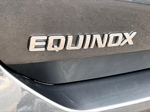 Used 2020 Chevrolet Equinox LS w/ LS Convenience Package image 9