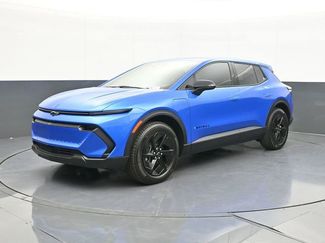 New 2026 Chevrolet Equinox EV LT w/ Midnight Package FWD video 3