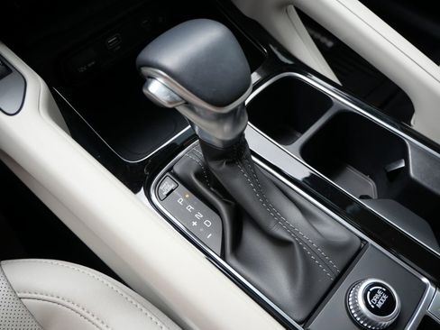 Used 2023 Kia Telluride S w/ S Sunroof Package FWD image 24