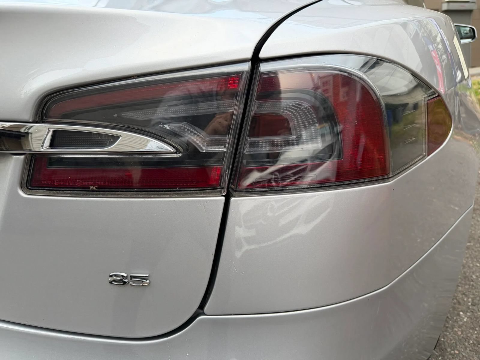 Used 2014 Tesla Model S 85 RWD image 34