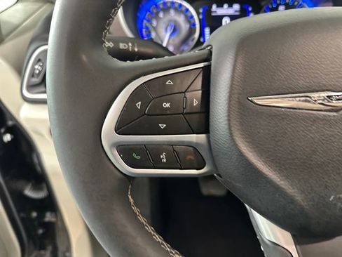 Used 2024 Chrysler Voyager LX image 15