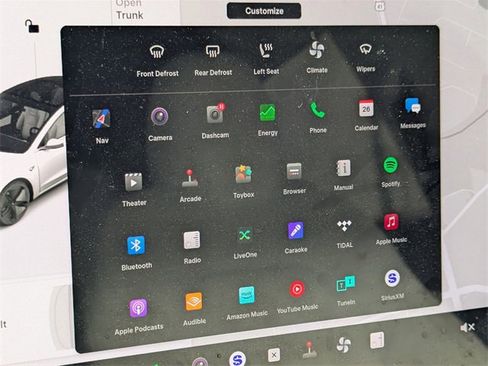 Used 2020 Tesla Model 3 Standard Range image 17