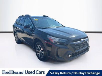 Used 2025 Subaru Outback Premium w/ Popular Package #1