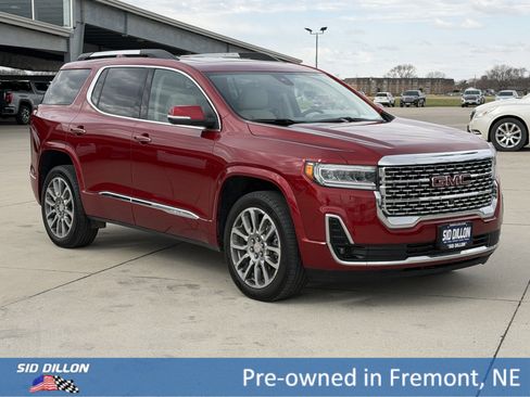 Used 2023 GMC Acadia Denali w/ Denali Technology Package image 2