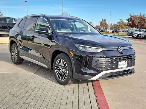 New 2026 Volkswagen Tiguan S image 5