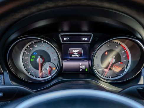 Used 2014 Mercedes-Benz CLA 250 image 20