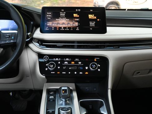 Used 2024 INFINITI QX60 Luxe FWD image 32