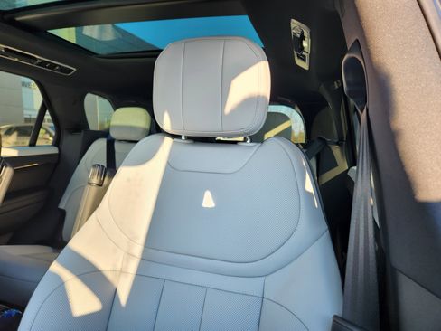 New 2026 Land Rover Range Rover Sport Dynamic SE image 9