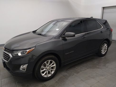Used 2020 Chevrolet Equinox LT FWD image 2