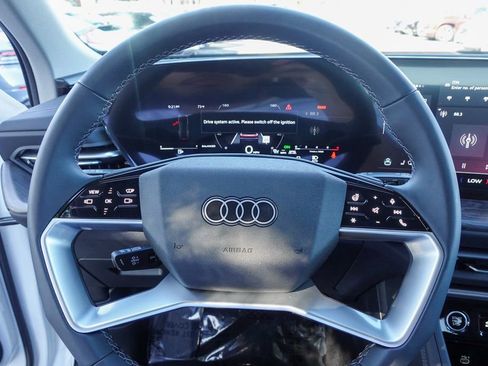 New 2025 Audi Q5 Prestige image 12