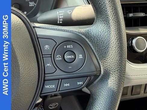 Used 2023 Toyota Corolla Cross L AWD/4WD image 21