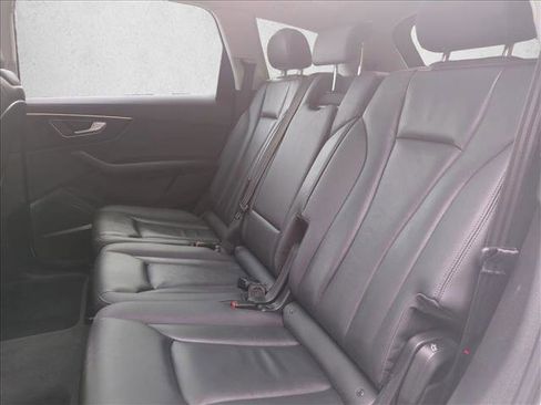 Used 2023 Audi Q7 3.0T Premium Plus AWD/4WD image 22