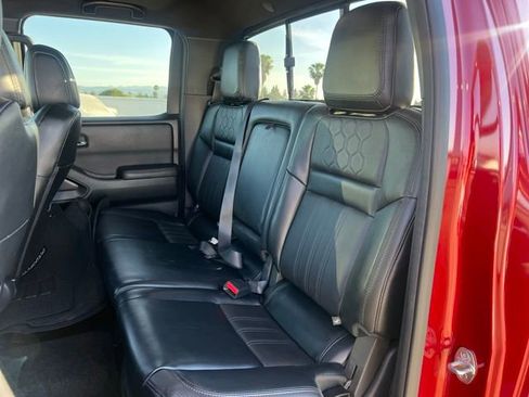 Used 2022 Nissan Frontier Pro-X w/ Pro-X Premium Package RWD image 18