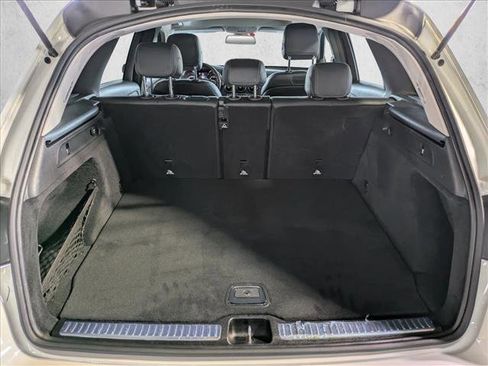 Used 2019 Mercedes-Benz GLC 300 image 7