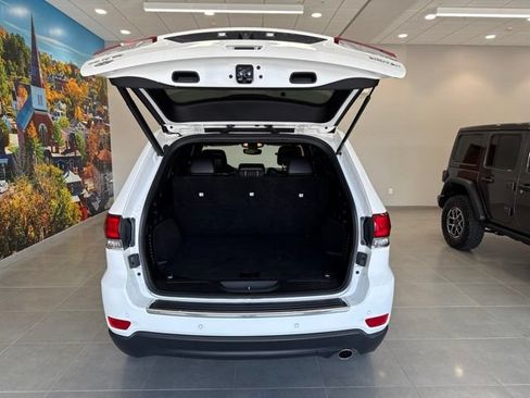 Used 2020 Jeep Grand Cherokee Limited AWD/4WD image 45