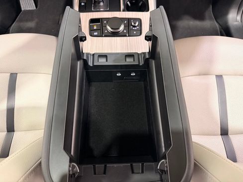 Used 2024 MAZDA CX-90 Plug-In Hybrid w/ Preferred AWD/4WD image 24