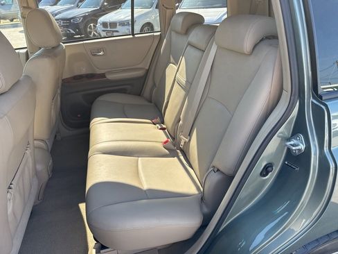 Used 2005 Toyota Highlander Limited image 15