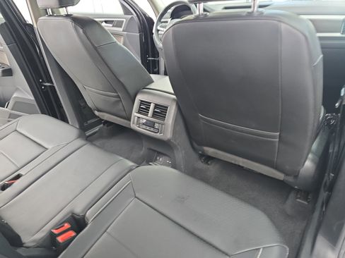 Certified 2023 Volkswagen Atlas SE AWD/4WD image 11
