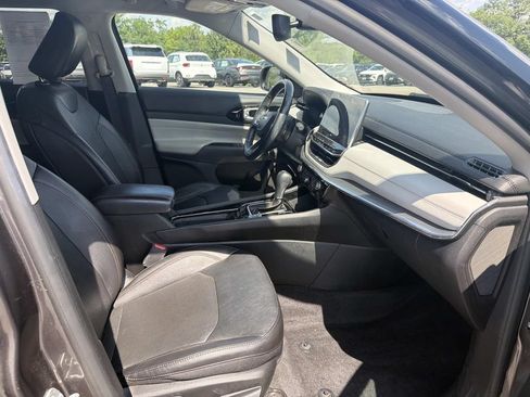 Used 2022 Jeep Compass Limited w/ Sun and Sound Group AWD/4WD image 27