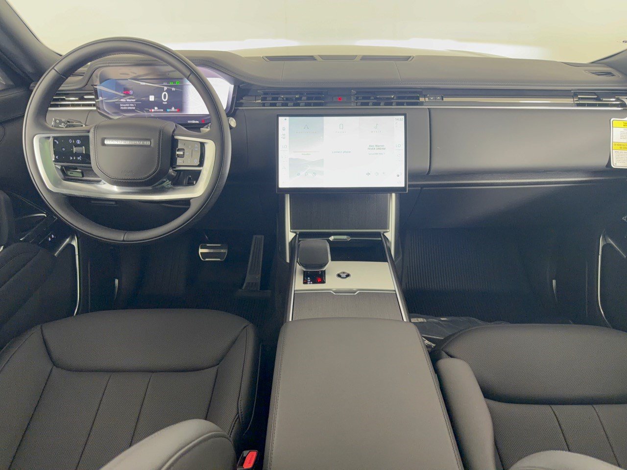 New 2026 Land Rover Range Rover Long Wheelbase SE AWD/4WD image 17