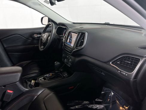 Used 2022 Jeep Cherokee Trailhawk image 27