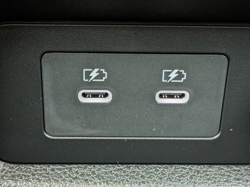 New 2026 Nissan Armada SV image 21