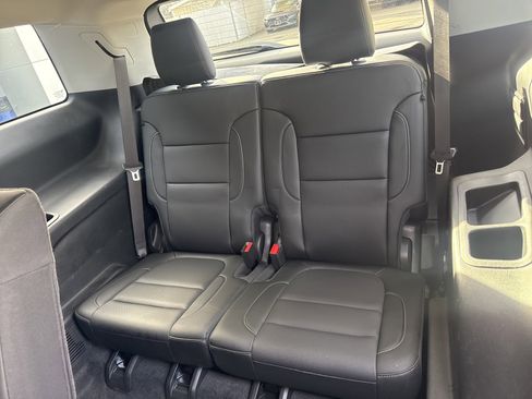 Used 2021 GMC Acadia SLT image 6