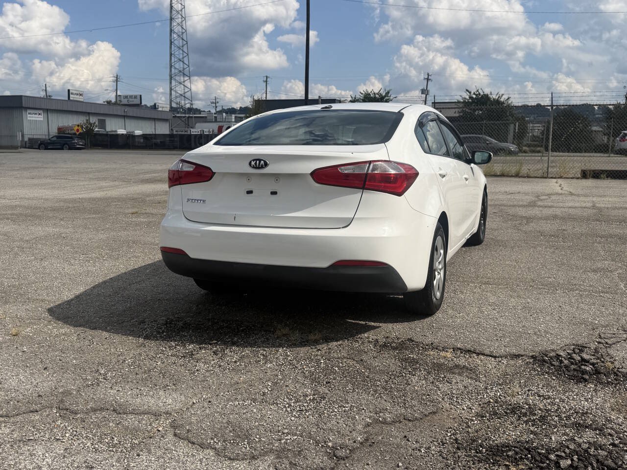 Used 2016 Kia Forte LX FWD image 3