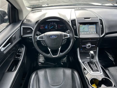 Certified 2018 Ford Edge Titanium w/ Equipment Group 301A image 2