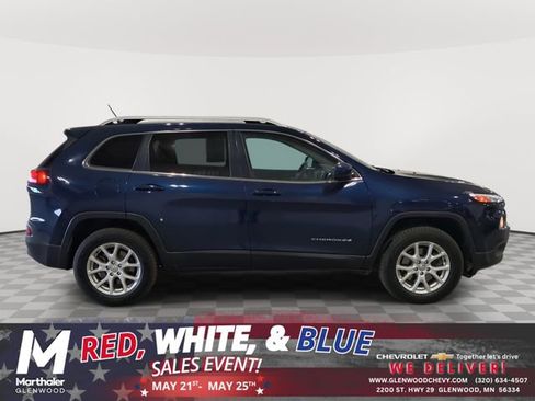 Used 2014 Jeep Cherokee Latitude w/ Comfort/Convenience Group AWD/4WD image 1