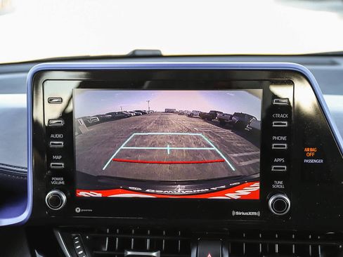 Used 2020 Toyota C-HR XLE FWD image 26