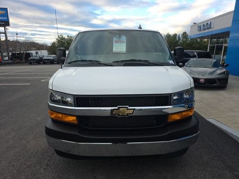Used 2024 Chevrolet Express 2500 w/ Driver Convenience Package image 2
